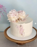Свадебный торт с пионами, цена за кг.