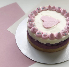 Чизкейк ягодный, цена за кг.