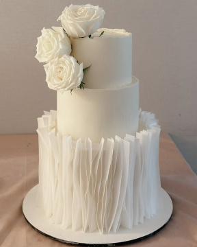 Торт свадебный классический, цена за кг.